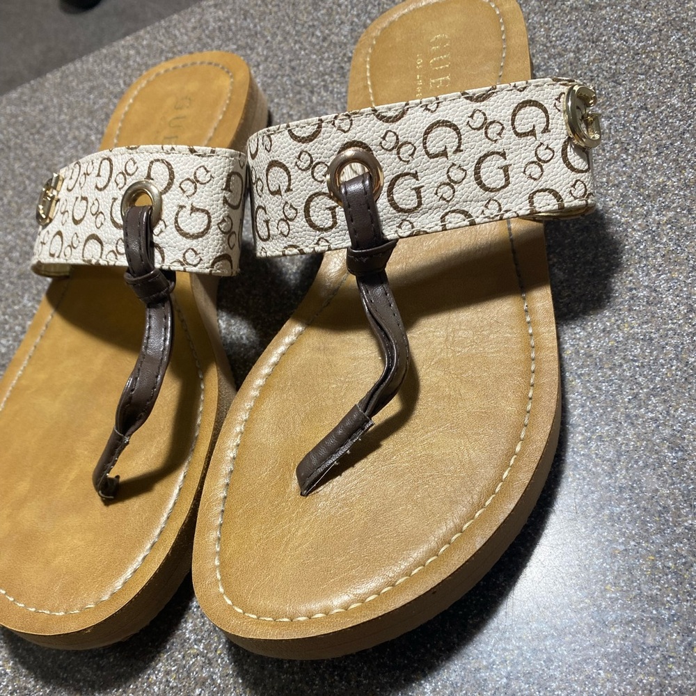 Guess sandals